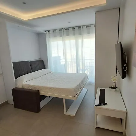 Perla Costa Del Sol 푸엔히롤라